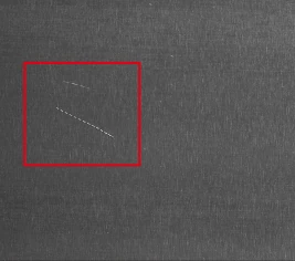 Fourth-generation line-light capture: the marked feature has stronger visible contrast; the red box is original.